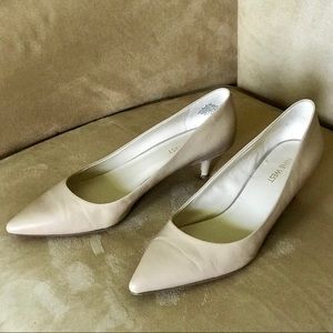 NINE WEST Nude Leather Kitten Heels